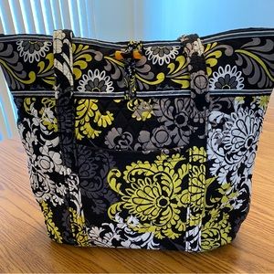 Vera Bradley "Vera" Tote in Baroque (retired design)